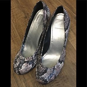 Jessica Simpson Wedges